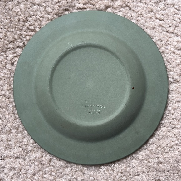 Vintage Sage Green Wedgwood Jasperware Ashtray - Picture 3 of 4